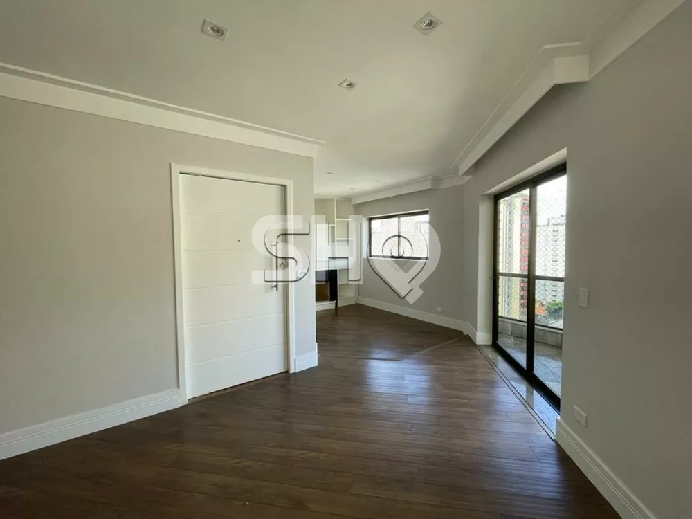 Apartamento para alugar com 4 quartos, 177m² - Foto 1