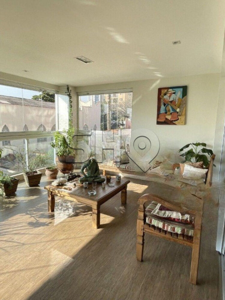 Apartamento à venda com 3 quartos, 151m² - Foto 2