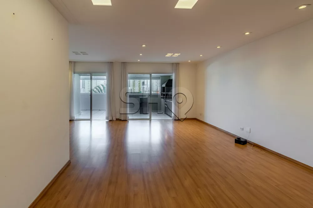 Apartamento à venda com 3 quartos, 134m² - Foto 3