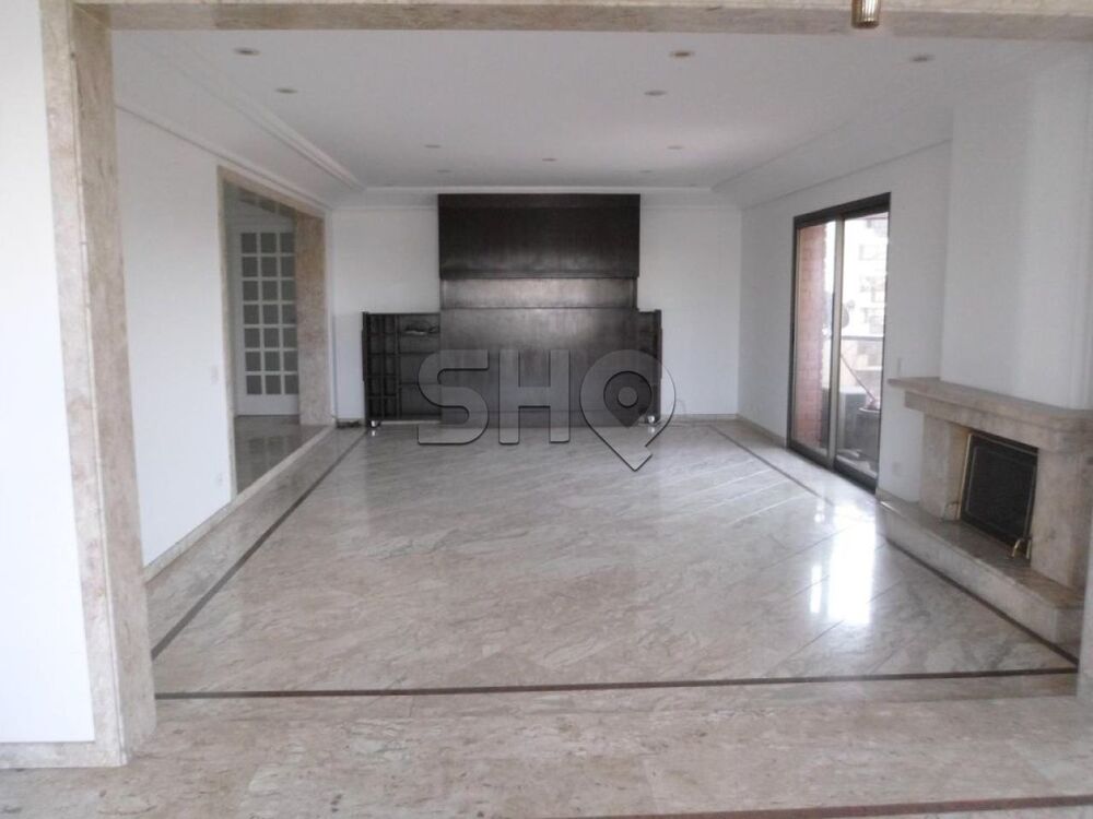 Apartamento à venda com 4 quartos, 224m² - Foto 1