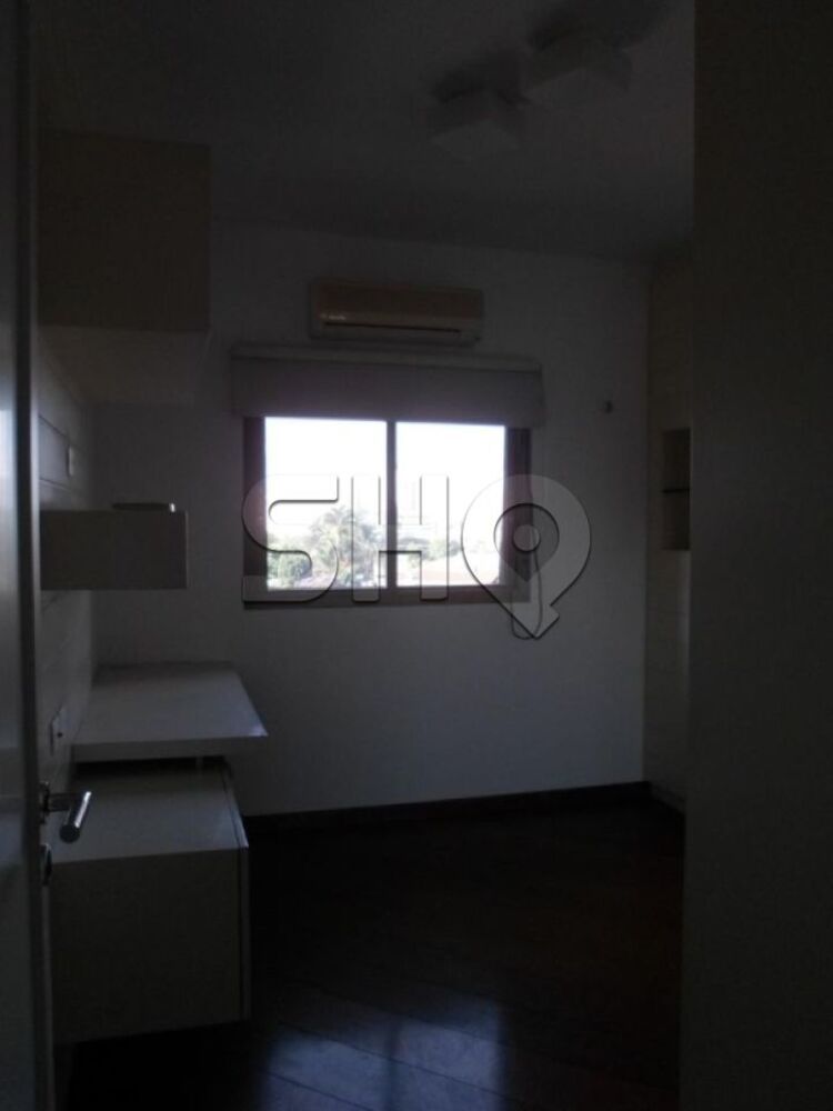 Apartamento à venda com 4 quartos, 224m² - Foto 8