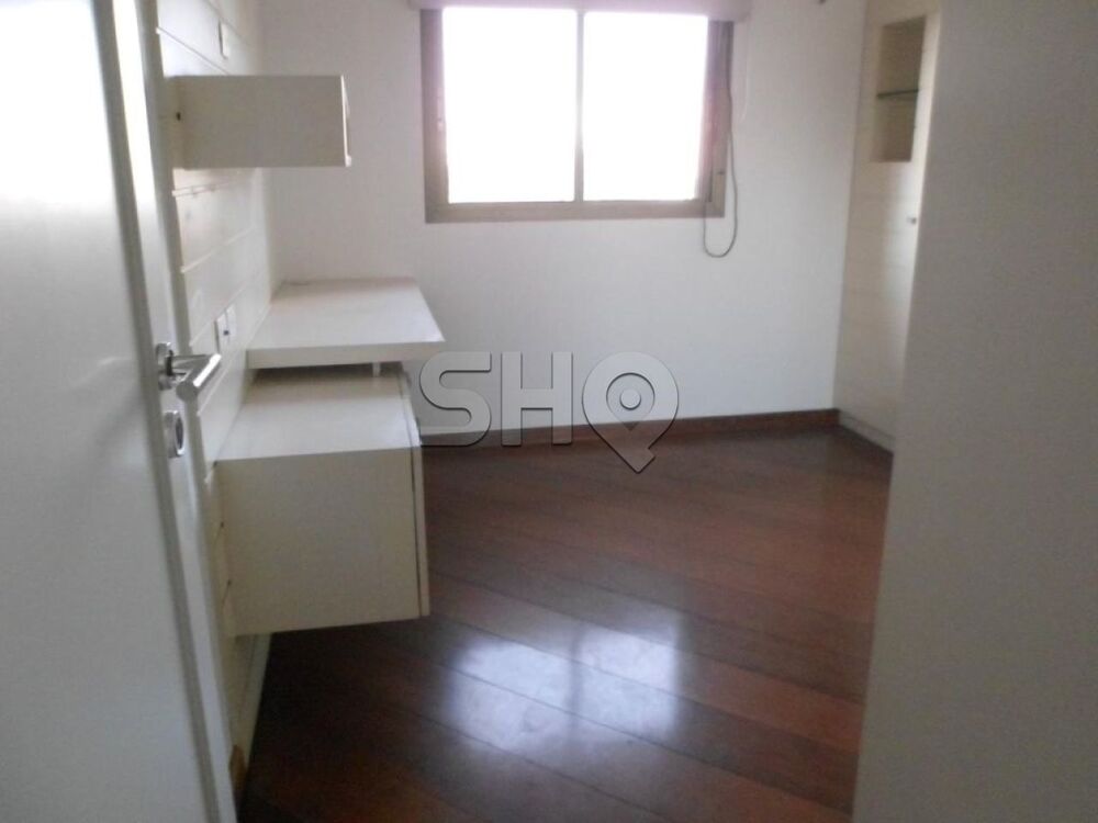 Apartamento à venda com 4 quartos, 224m² - Foto 7