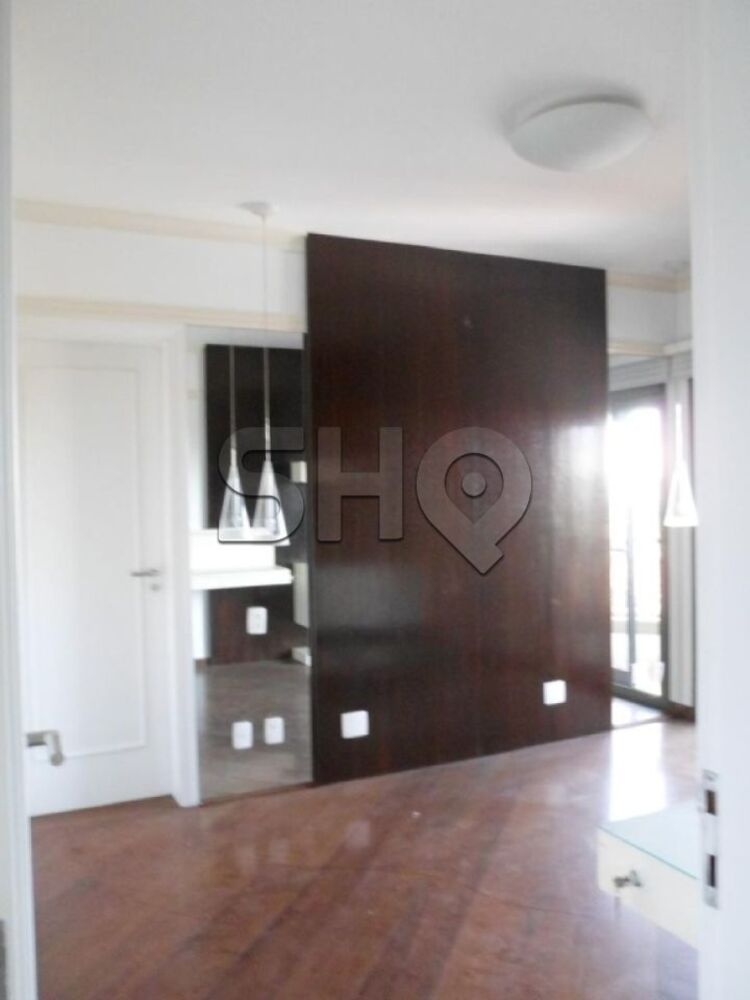 Apartamento à venda com 4 quartos, 224m² - Foto 4