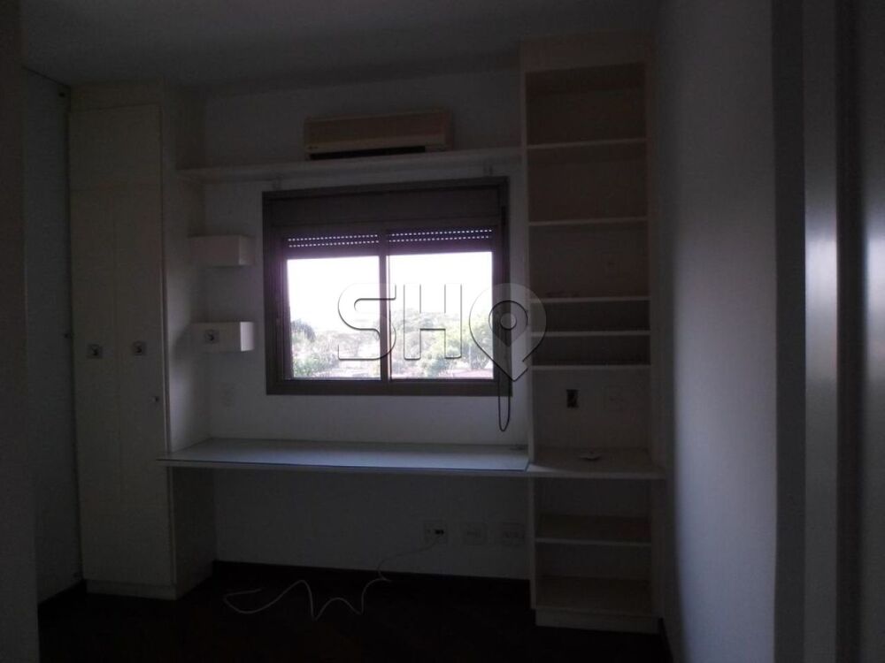 Apartamento à venda com 4 quartos, 224m² - Foto 11