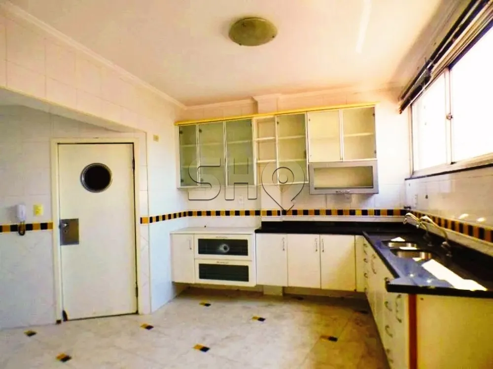 Apartamento, 3 quartos, 250 m² - Foto 1