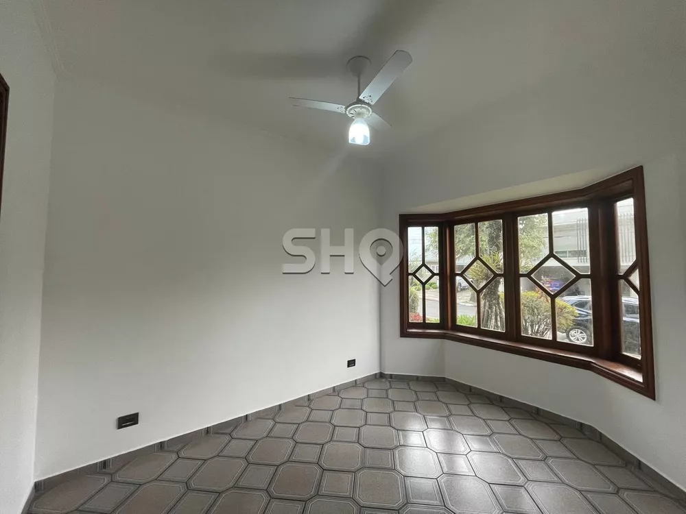 Casa de Condomínio à venda com 4 quartos, 290m² - Foto 2