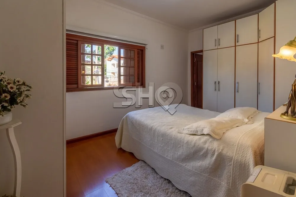 Casa, 3 quartos, 228 m² - Foto 2