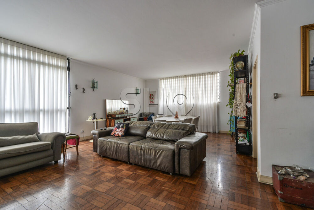 Sobrado à venda com 5 quartos, 453m² - Foto 2