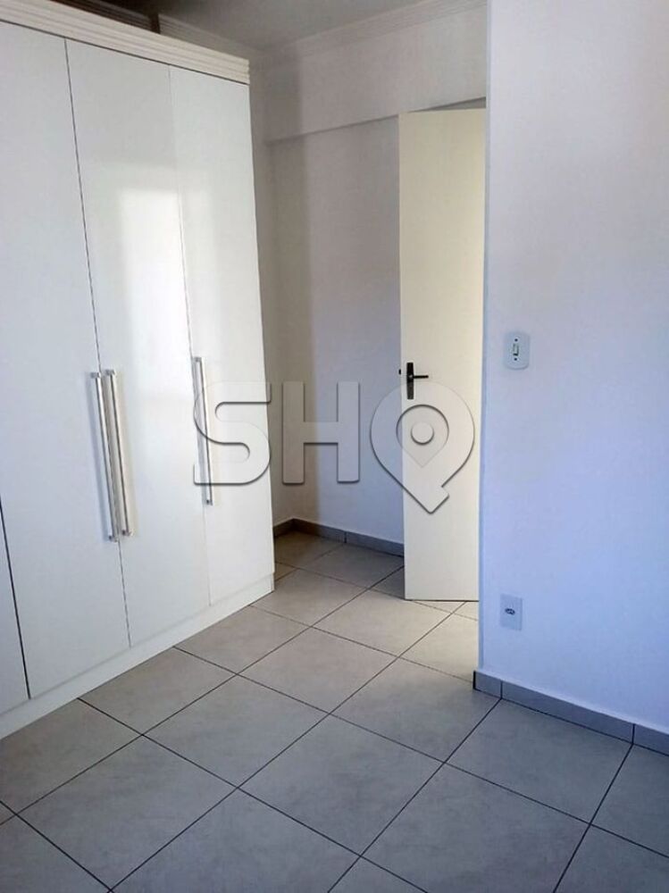 Apartamento à venda com 3 quartos, 68m² - Foto 3