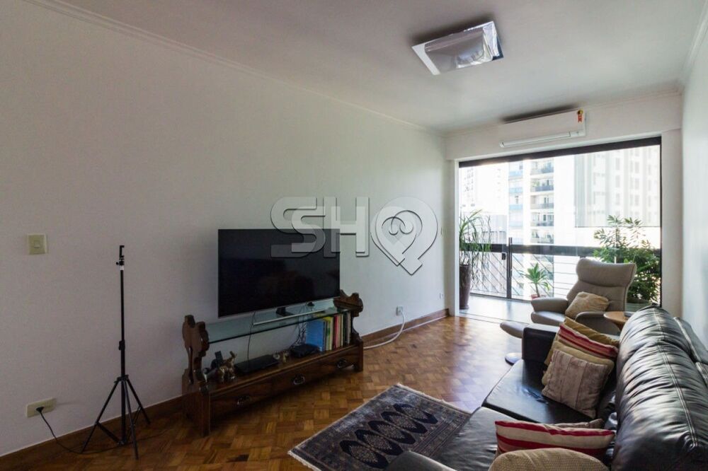 Apartamento, 3 quartos, 244 m² - Foto 1