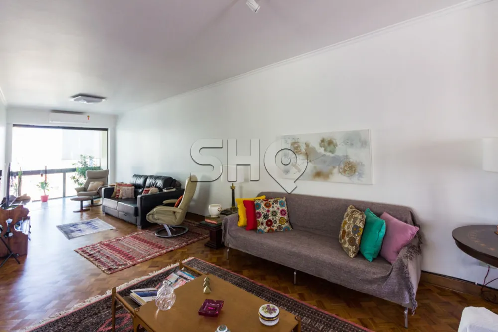 Apartamento, 3 quartos, 244 m² - Foto 1