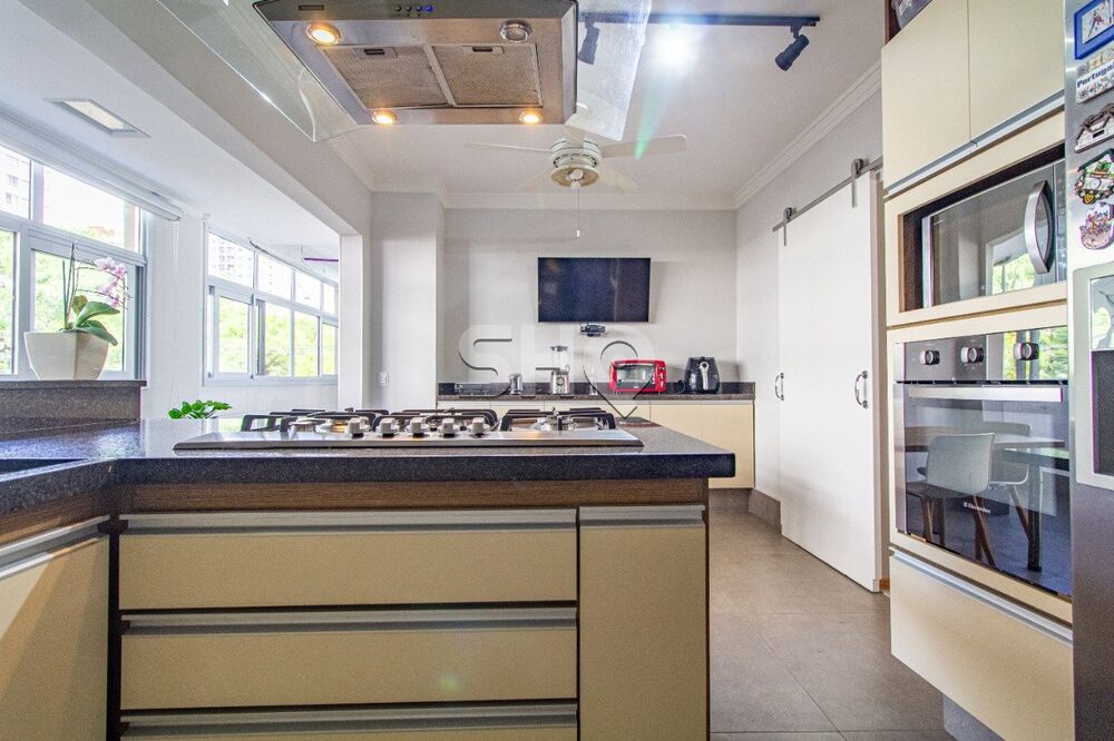 Apartamento à venda com 3 quartos, 120m² - Foto 11