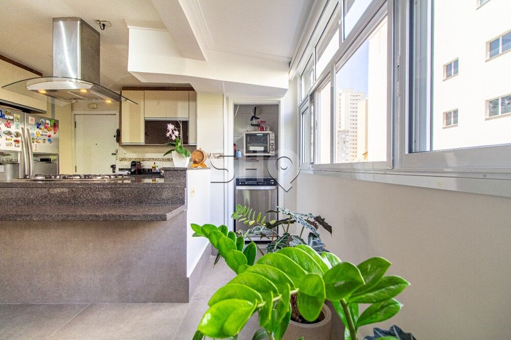 Apartamento à venda com 3 quartos, 120m² - Foto 14