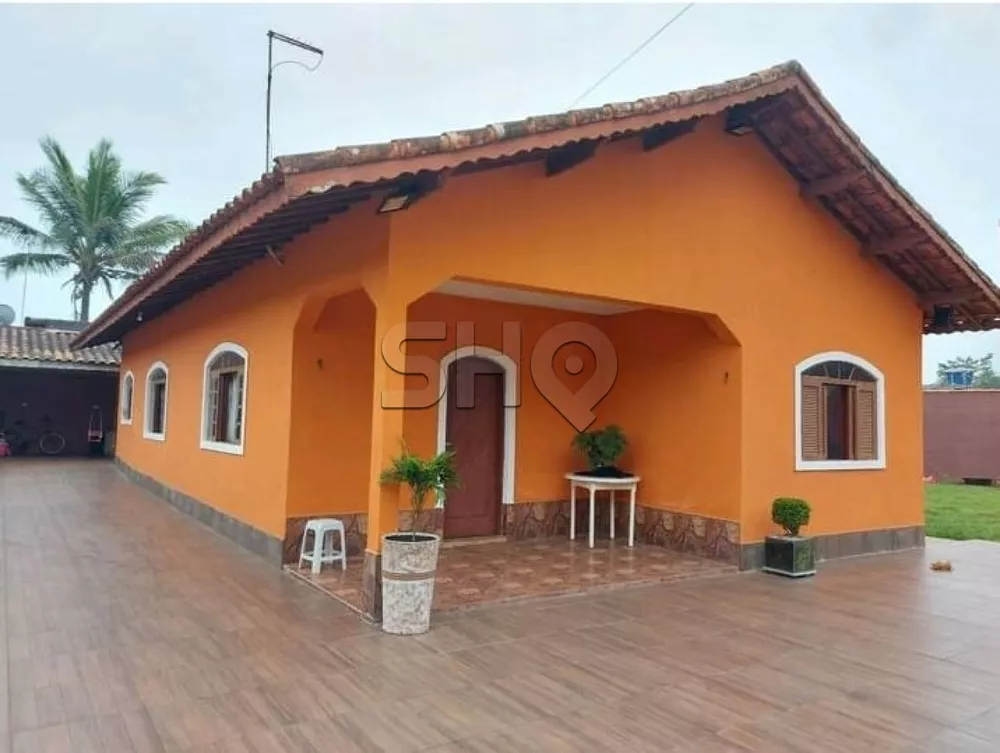 Casa à venda com 4 quartos, 175m² - Foto 1