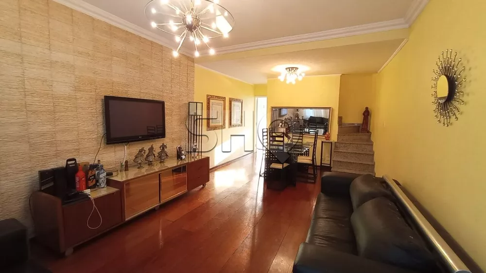 Casa Comercial à venda com 3 quartos, 165m² - Foto 1