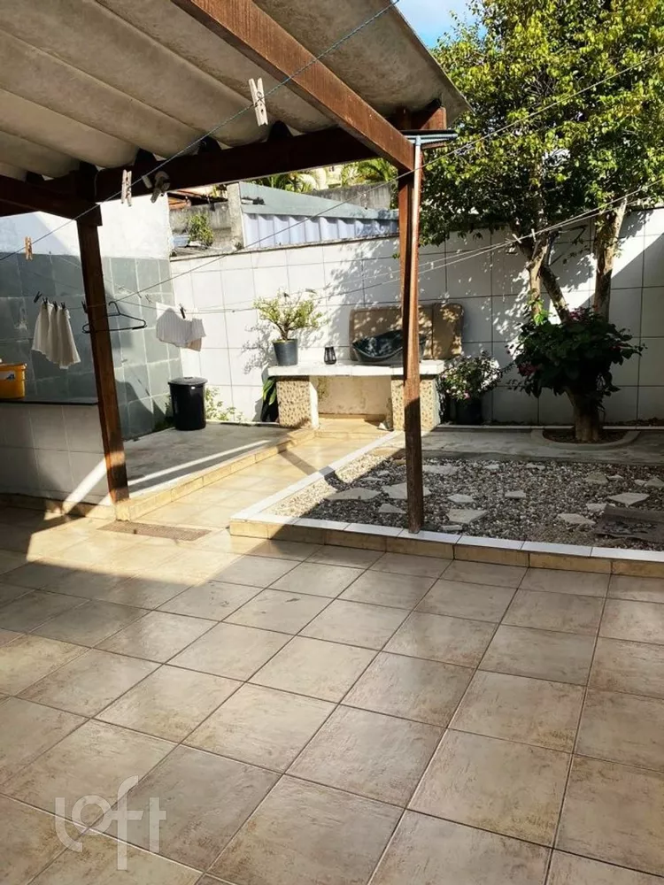 Casa à venda com 3 quartos, 200m² - Foto 13