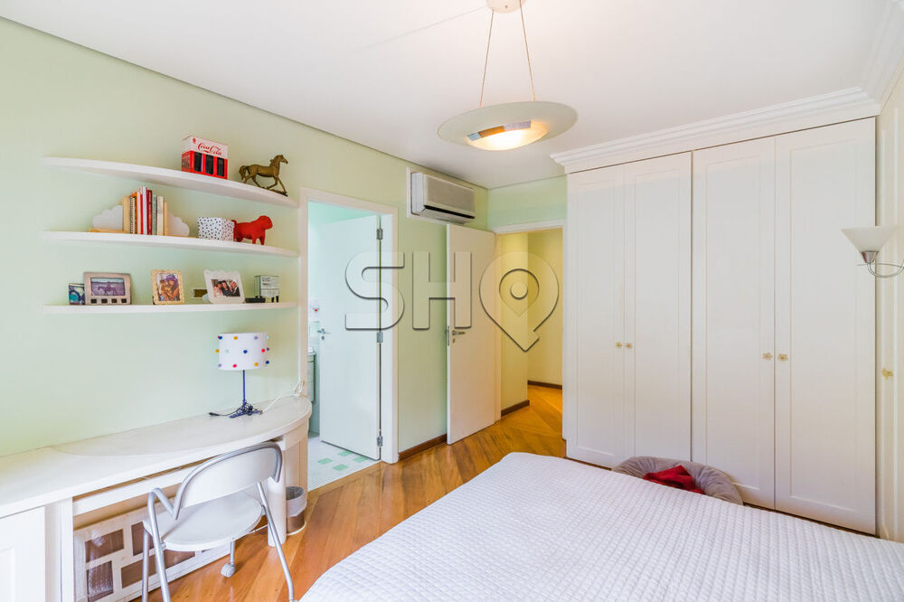 Casa à venda com 4 quartos, 650m² - Foto 7
