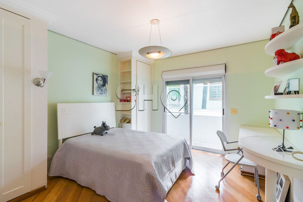 Casa à venda com 4 quartos, 650m² - Foto 6