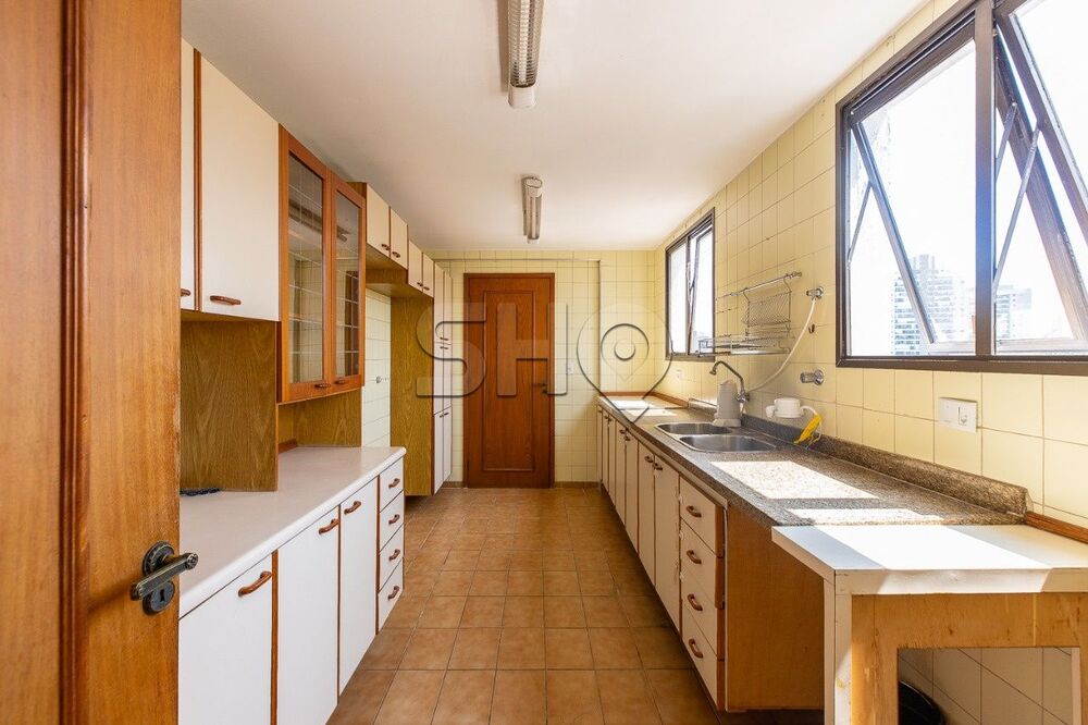 Apartamento à venda com 4 quartos, 187m² - Foto 11