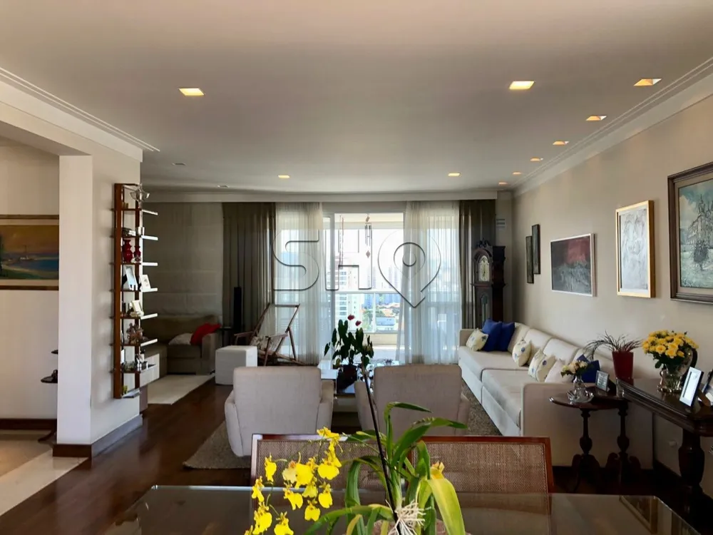 Apartamento, 4 quartos, 225 m² - Foto 1