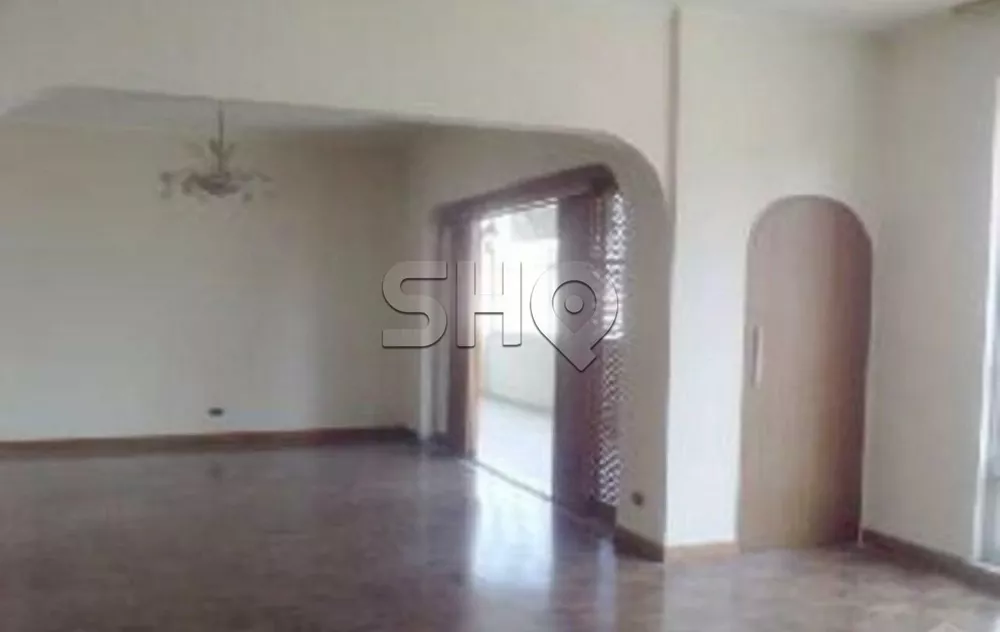 Apartamento à venda com 3 quartos, 220m² - Foto 2