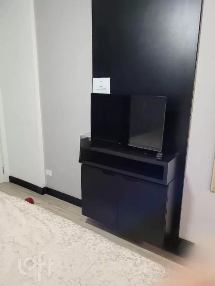 Apartamento à venda com 3 quartos, 105m² - Foto 2