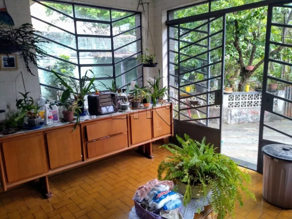 Sobrado à venda com 4 quartos, 210m² - Foto 1