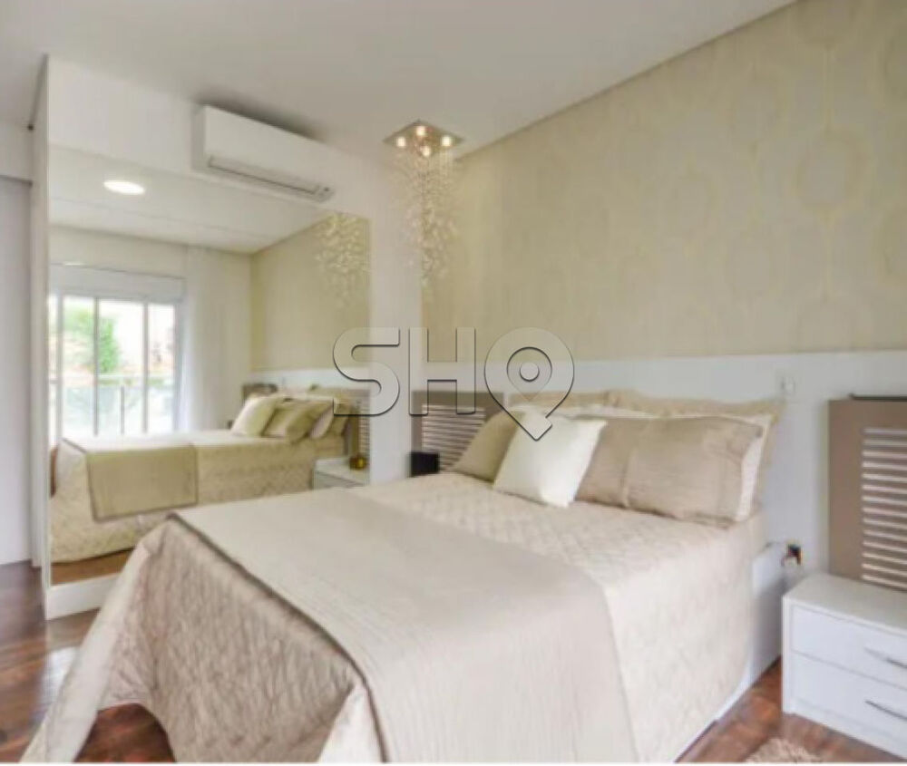 Apartamento, 3 quartos, 240 m² - Foto 1