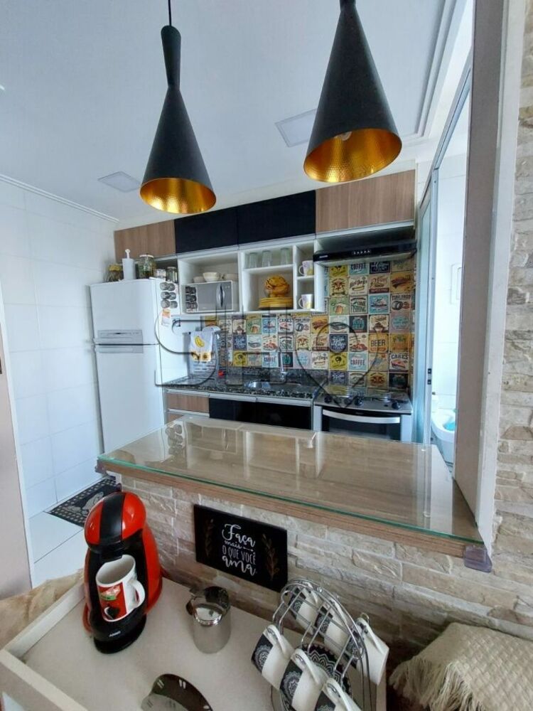 Apartamento à venda com 2 quartos, 45m² - Foto 2