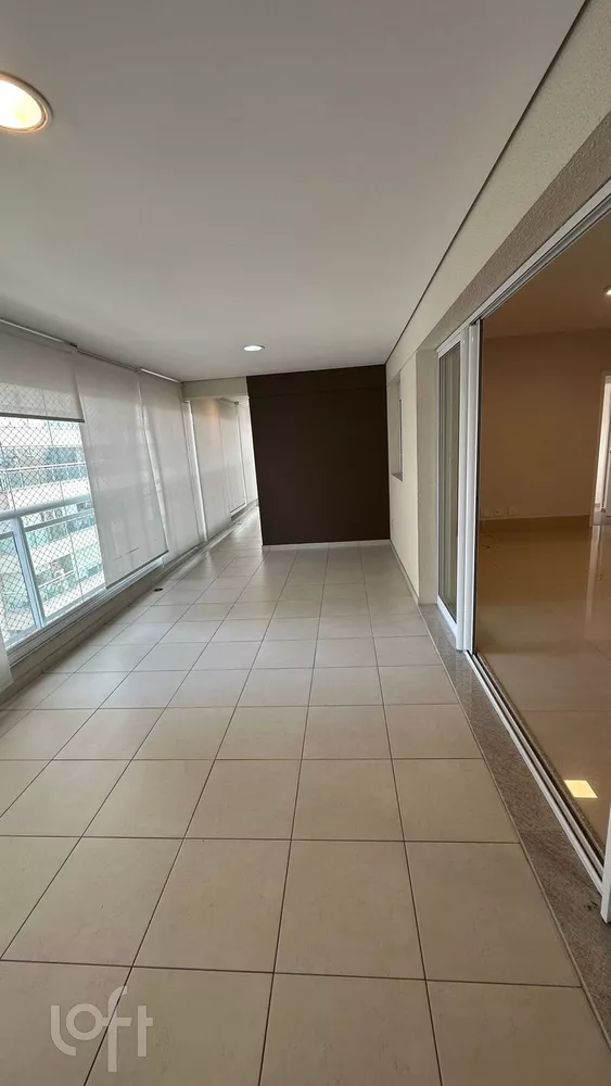 Apartamento à venda com 3 quartos, 145m² - Foto 1