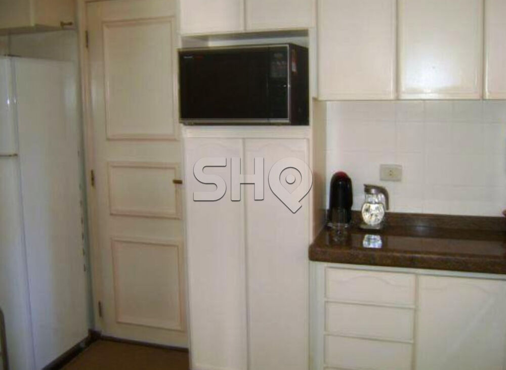 Apartamento à venda com 3 quartos, 210m² - Foto 5