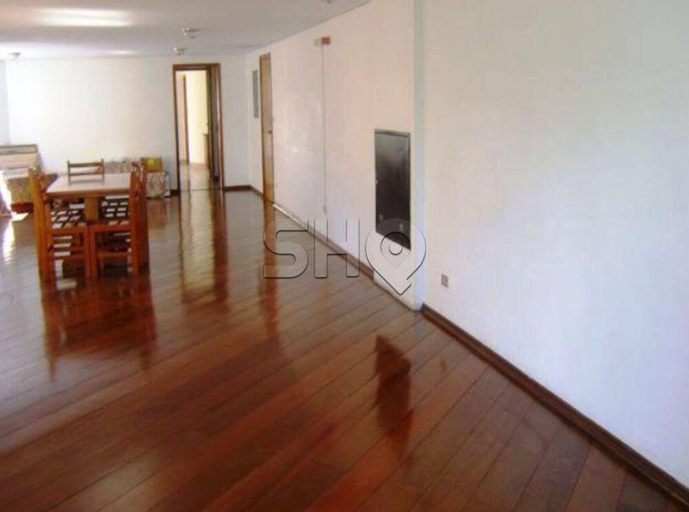 Apartamento à venda com 3 quartos, 210m² - Foto 2