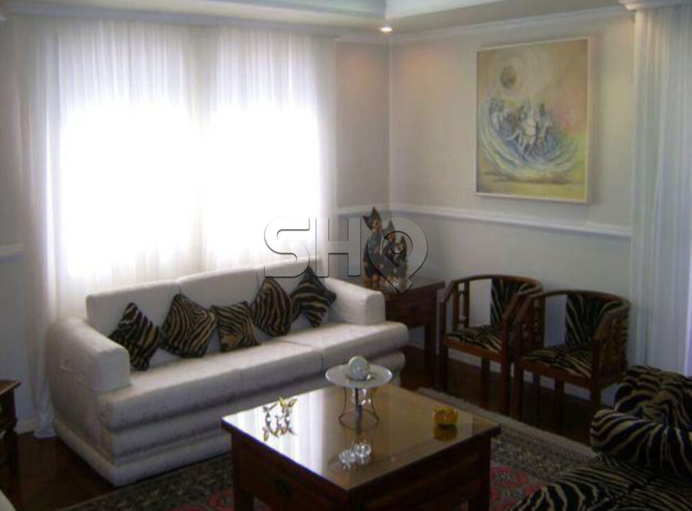 Apartamento à venda com 3 quartos, 210m² - Foto 1