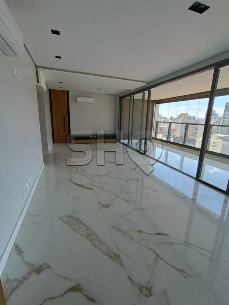 Apartamento para alugar com 3 quartos, 154m² - Foto 2