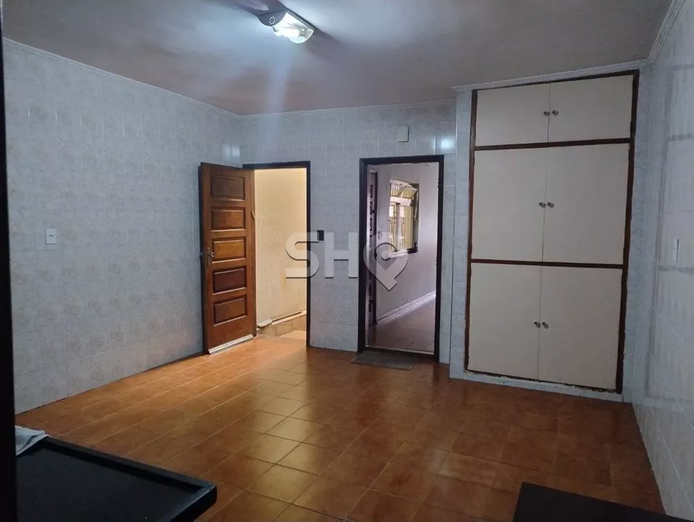 Casa à venda com 4 quartos, 252m² - Foto 1