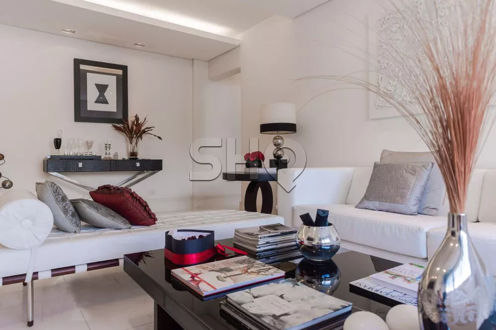 Apartamento para alugar com 2 quartos, 136m² - Foto 4