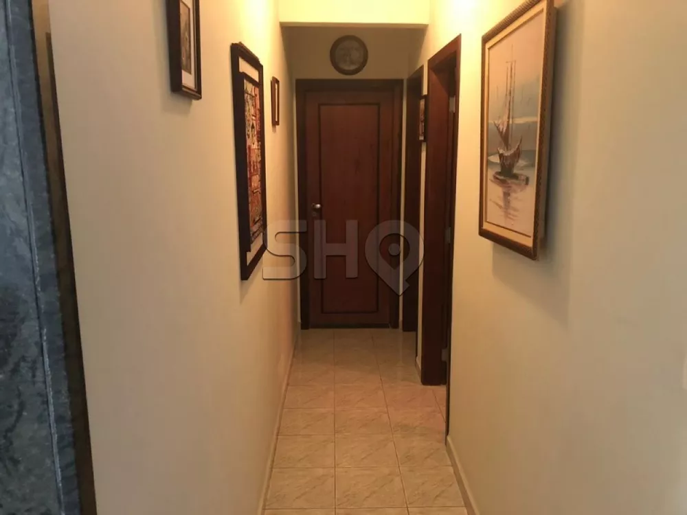 Apartamento à venda com 2 quartos, 71m² - Foto 2