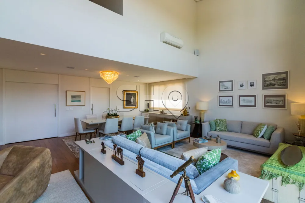 Sobrado, 3 quartos, 474 m² - Foto 1