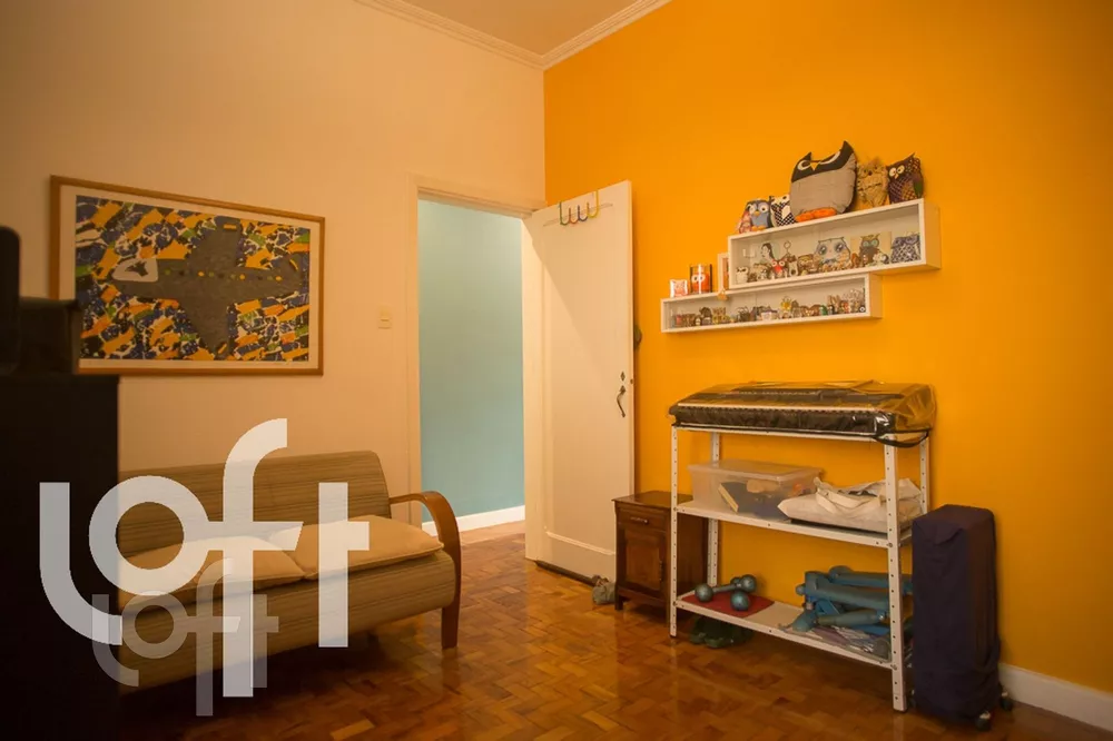 Apartamento à venda com 2 quartos, 72m² - Foto 2