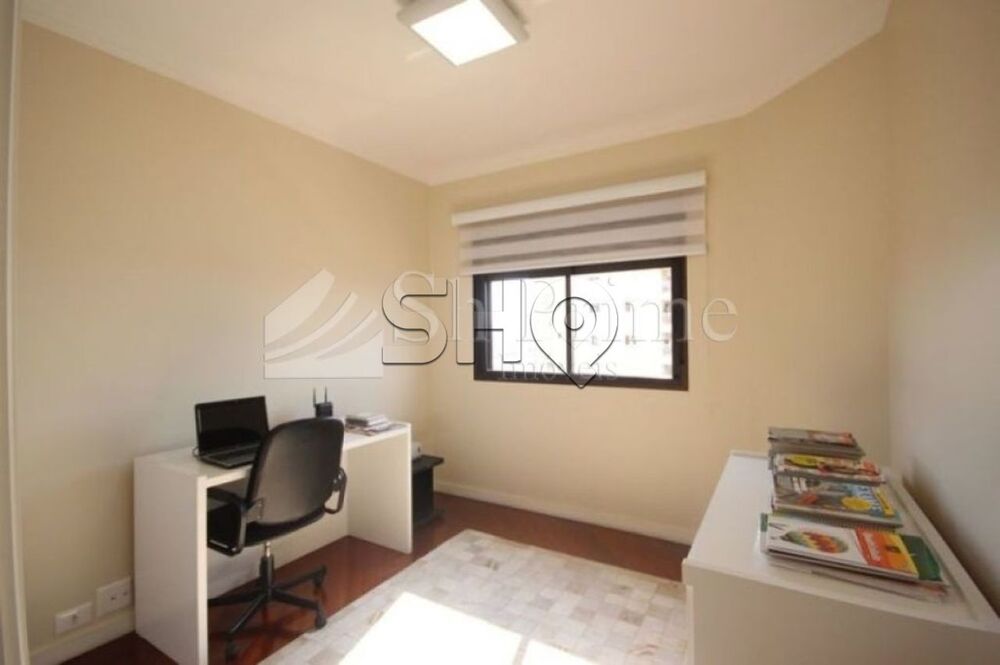Apartamento à venda com 4 quartos, 180m² - Foto 11