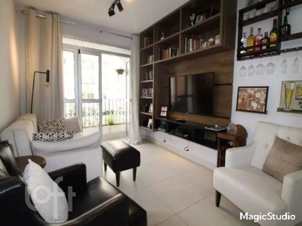 Apartamento à venda com 1 quarto, 50m² - Foto 1