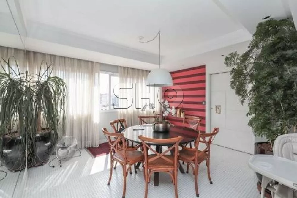 Apartamento à venda com 3 quartos, 208m² - Foto 13