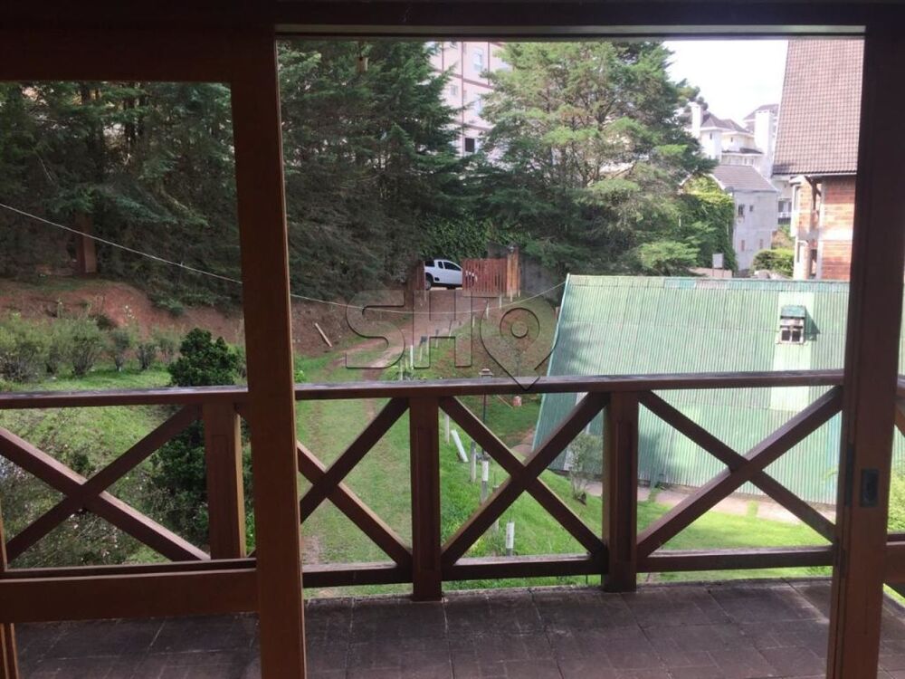 Sobrado à venda com 4 quartos, 480m² - Foto 2