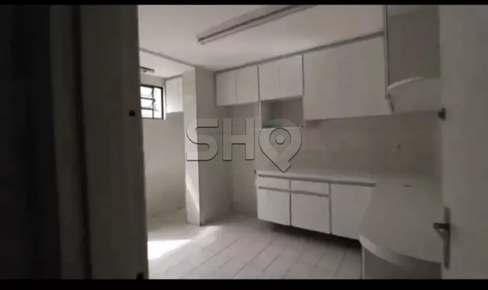 Casa à venda com 3 quartos, 198m² - Foto 2