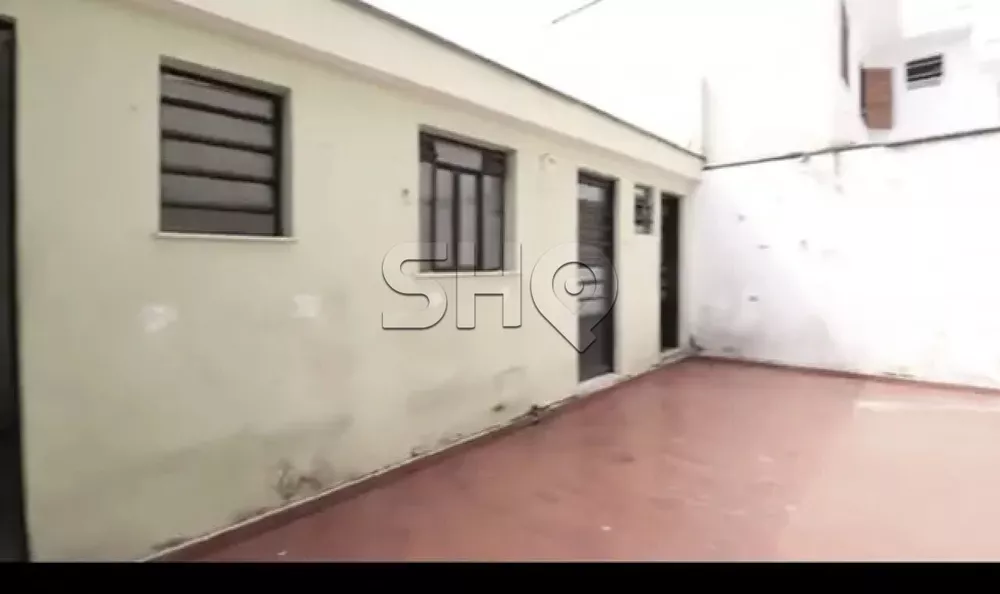 Casa à venda com 3 quartos, 198m² - Foto 1