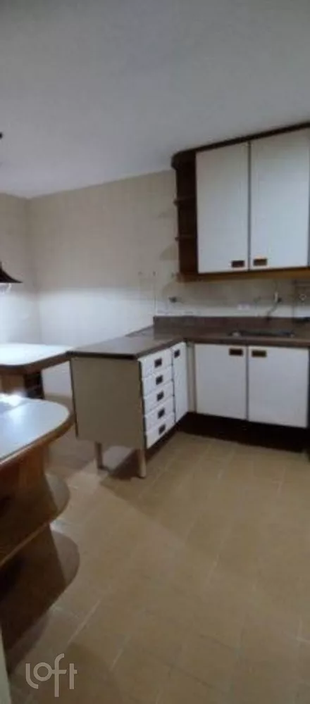 Apartamento à venda com 3 quartos, 145m² - Foto 6