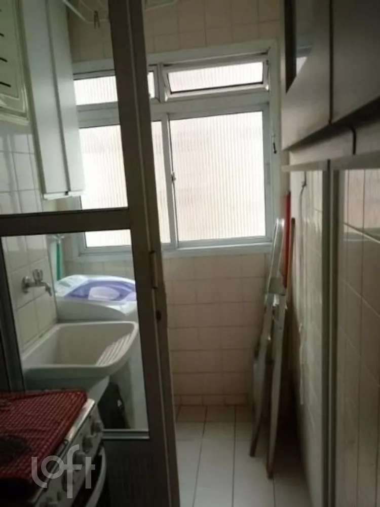 Apartamento à venda com 1 quarto, 4m² - Foto 2