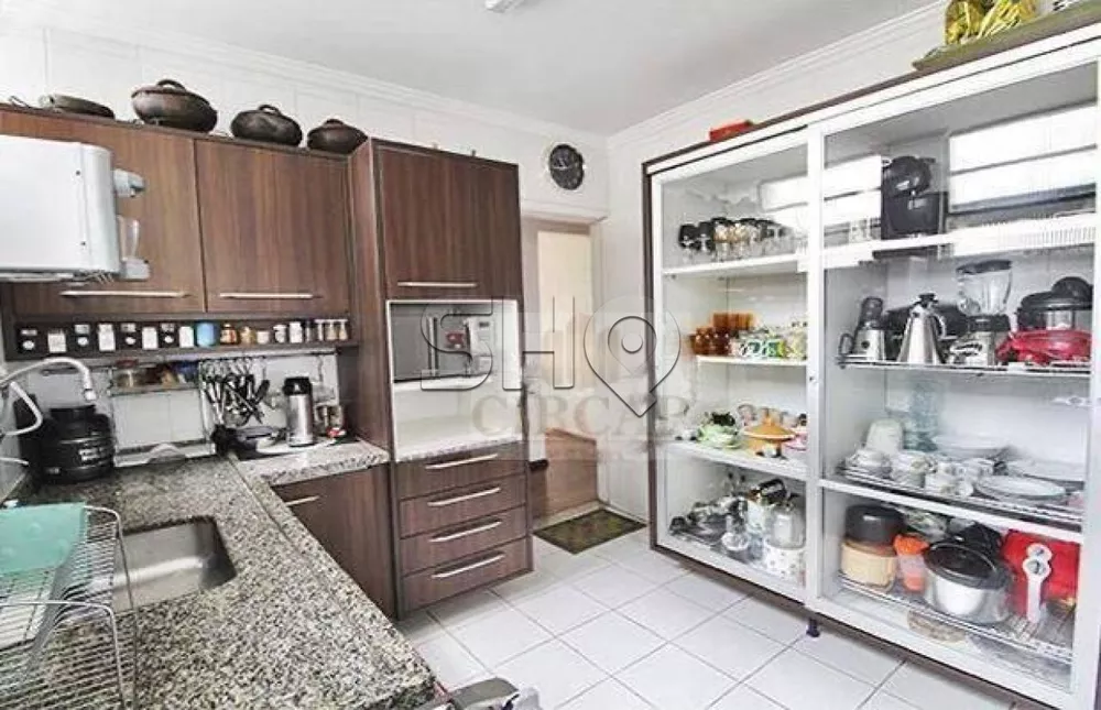 Apartamento à venda com 3 quartos, 140m² - Foto 1