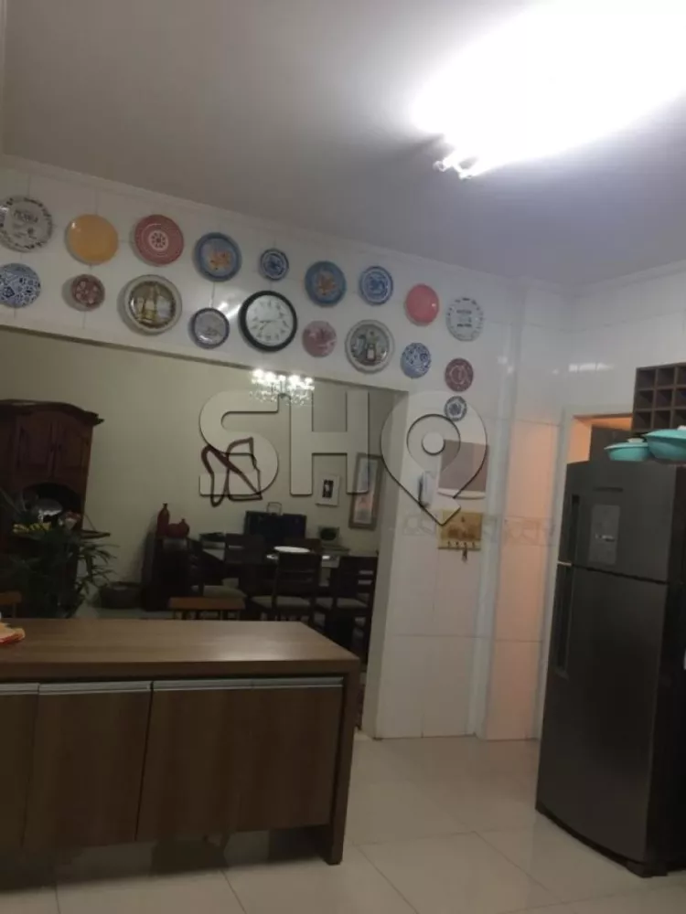 Apartamento à venda com 3 quartos, 153m² - Foto 6