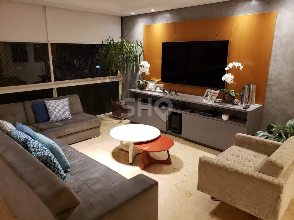 Apartamento à venda com 3 quartos, 169m² - Foto 1